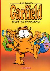 Garfield (Dargaud) -17Fan2005- Garfield n'est pas un cadeau !