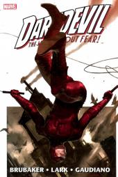 Daredevil Vol. 2 (1998) -OMNa- Daredevil by Ed Brubaker & Michael Lark Vol. 1