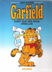 Garfield (Dargaud) -18b2001- Garfield dort sur ses deux oreilles