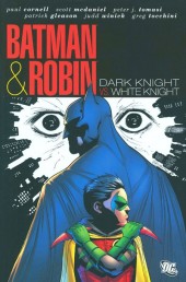 Batman and Robin (2009) -INT04- Dark Knight vs. White Knight - The Deluxe Edition