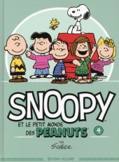 Couverture de Snoopy et le Petit Monde des Peanuts -4- Tome 4