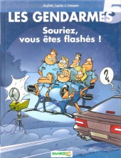 Les gendarmes (Jenfèvre) -5a2003- Souriez, vous êtes flashés !
