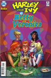 Couverture de Harley and Ivy Meet Betty and Veronica -1- Costume Drama Part 1