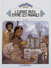 Jonathan -5d2001- L'espace bleu entre les nuages