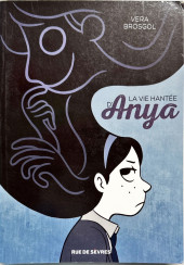 La vie hantée d'Anya -a2021- La Vie hantée d'Anya