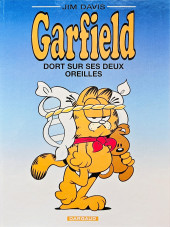 Garfield (Dargaud) -18b2005- Garfield dort sur ses deux oreilles