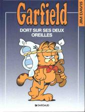 Garfield (Dargaud) -18- Garfield dort sur ses deux oreilles