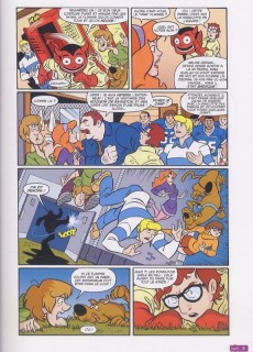Extrait de Scooby-Doo ! (Panini) -4- Les Fantômes du Stade