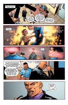Extrait de StormWatch: P.H.D. (2007) -INT1- Book One