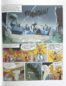 Extrait de Astérix (Hachette) -19b2005/12- Le Devin