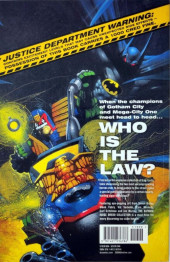 Verso de Batman/Judge Dredd -INT- Batman/Judge Dredd Collection