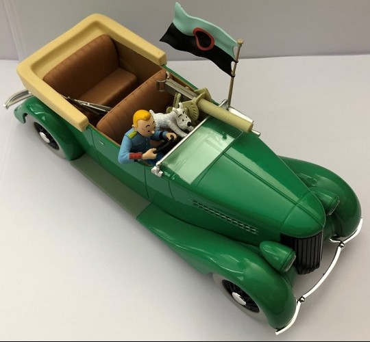 Les Voitures de Tintin 1/24°- Editions Hachette - N° 15: La voiture pour  Nanking dans Le Lotus Bleu